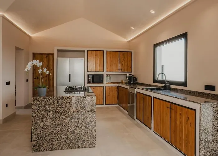 Seaweeds Villa